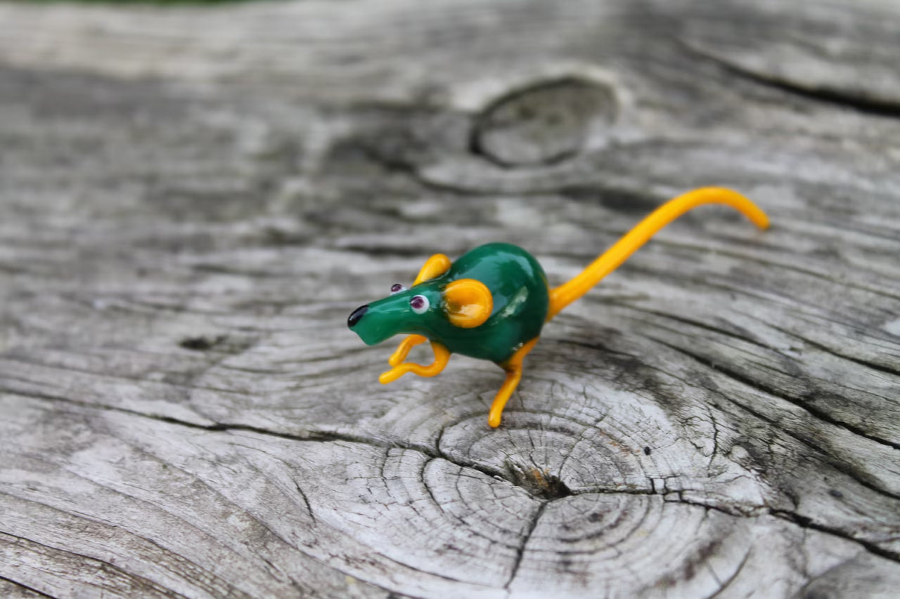 Green And Yellow Glass Rat Figurine – Handcrafted Murano Miniature