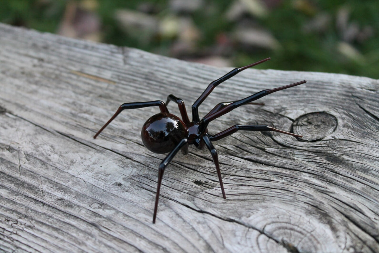 Custom Brown Art Glass Spider Figurine, Blown Glass Spider, Spider halloween