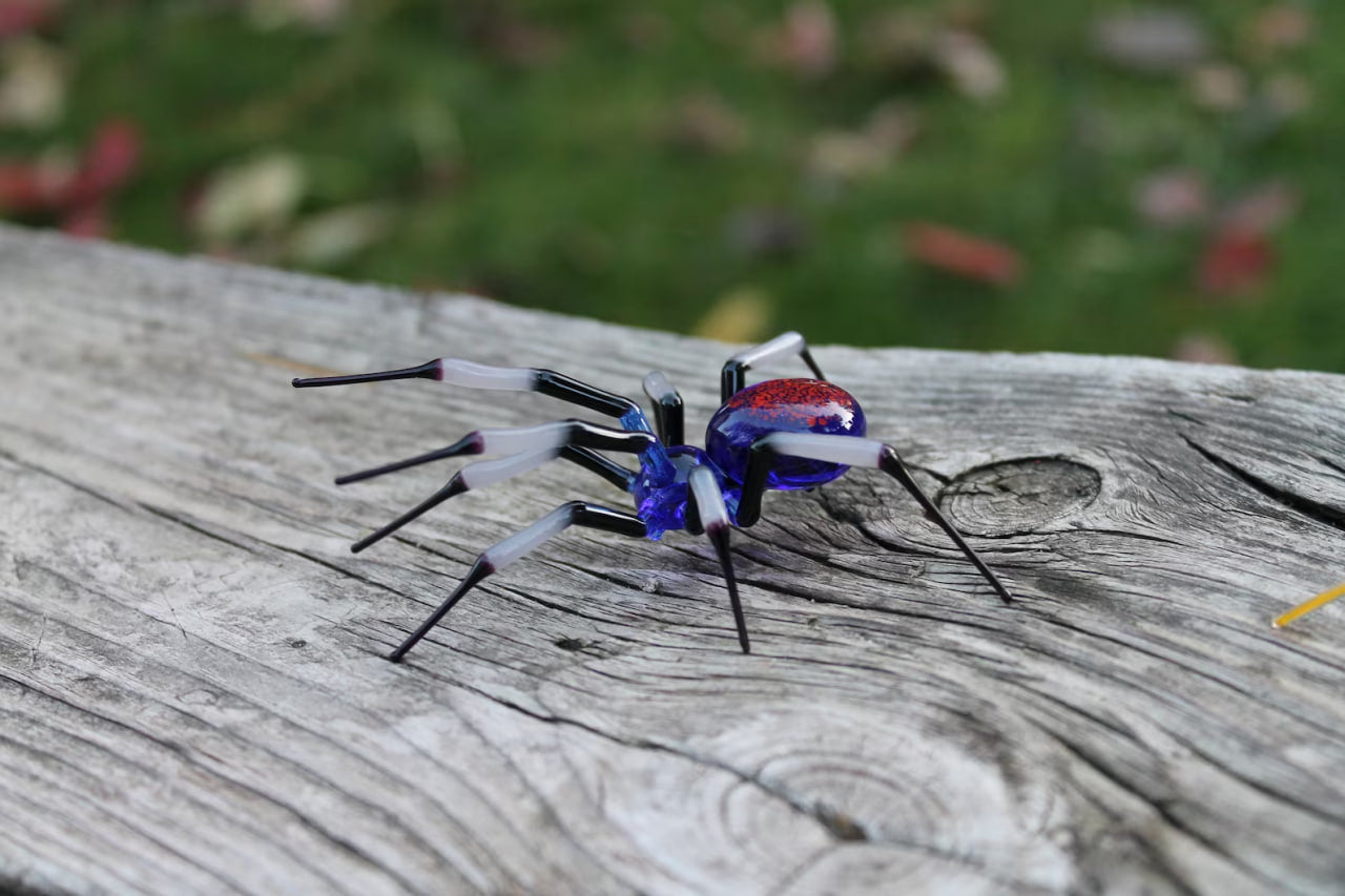 Blue Glass black Garden Spider Sculpture, Blown Glass Figurine Art Insect, Glass Spider Figurine Blown Glass Spider Glass Spider Miniature