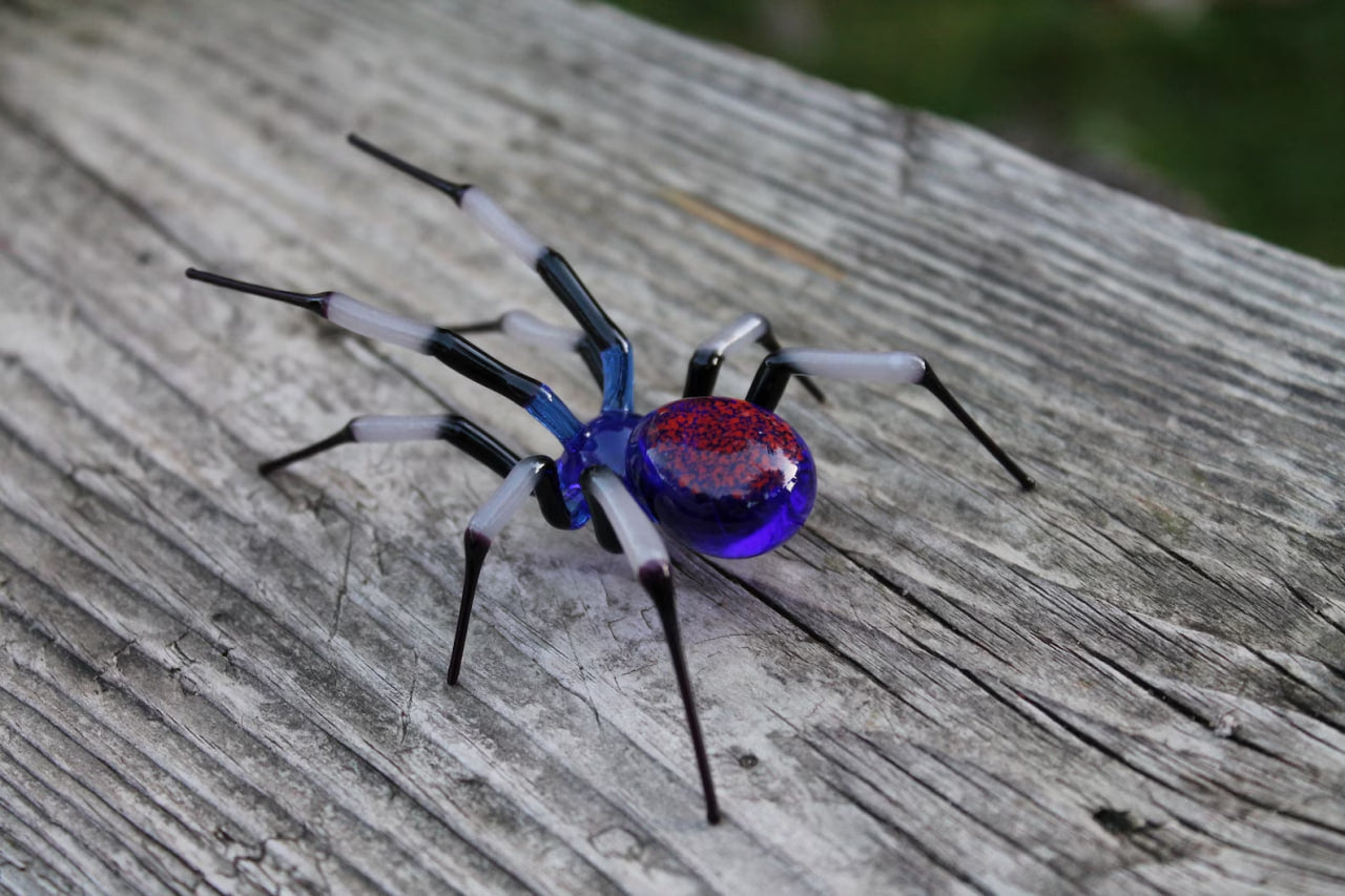 Blue Glass black Garden Spider Sculpture, Blown Glass Figurine Art Insect, Glass Spider Figurine Blown Glass Spider Glass Spider Miniature