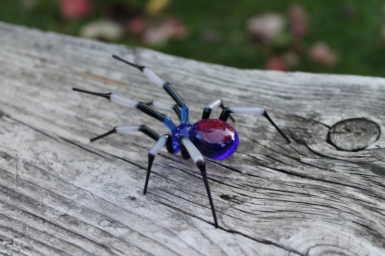 Blue Glass black Garden Spider Sculpture, Blown Glass Figurine Art Insect, Glass Spider Figurine Blown Glass Spider Glass Spider Miniature