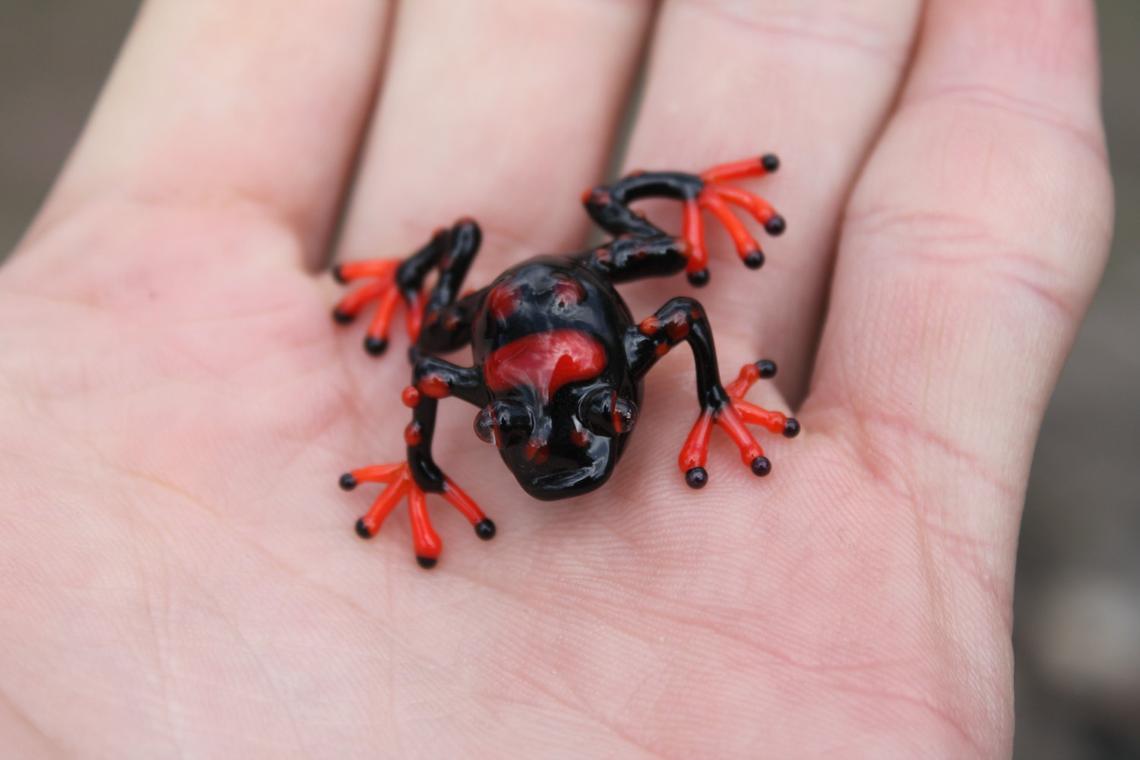 Blown Glass Frog Sculpture poison dart frog Figurine murano art collectible