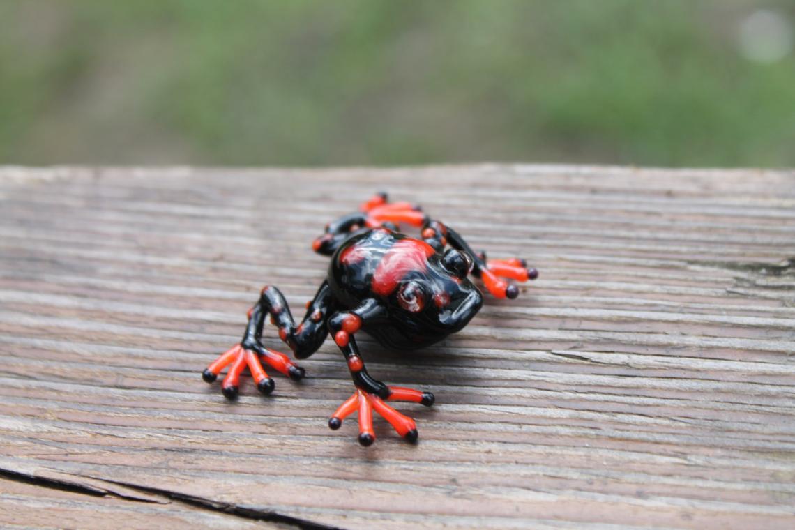 Blown Glass Frog Sculpture poison dart frog Figurine murano art collectible