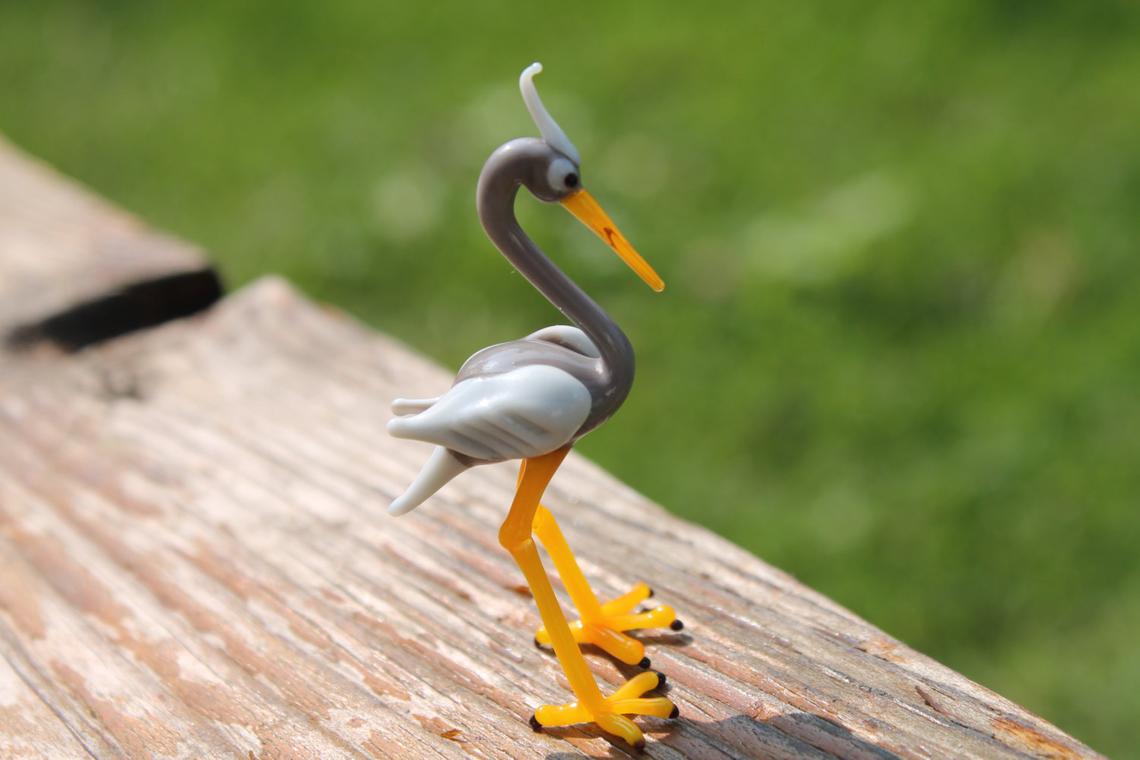 Elegant Gray Glass Heron Figurine - Handmade Murano Bird Art 5cm