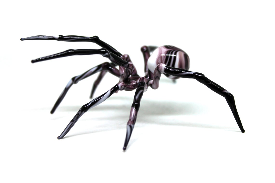 Art Glass Spider Figurine, Blown Glass Spider, Spider halloween, hand blown glasses, Glass Insect