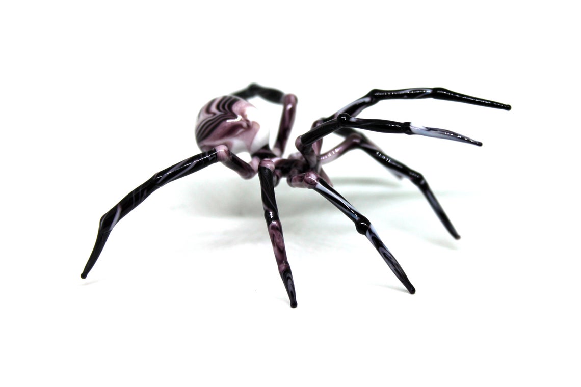 Art Glass Spider Figurine, Blown Glass Spider, Spider halloween, hand blown glasses, Glass Insect