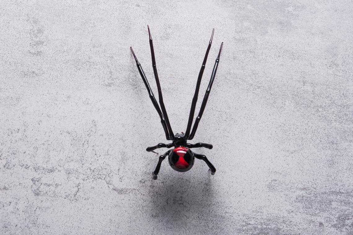 Black Widow Glass Spider Figurine With Red Tips – Handmade Art