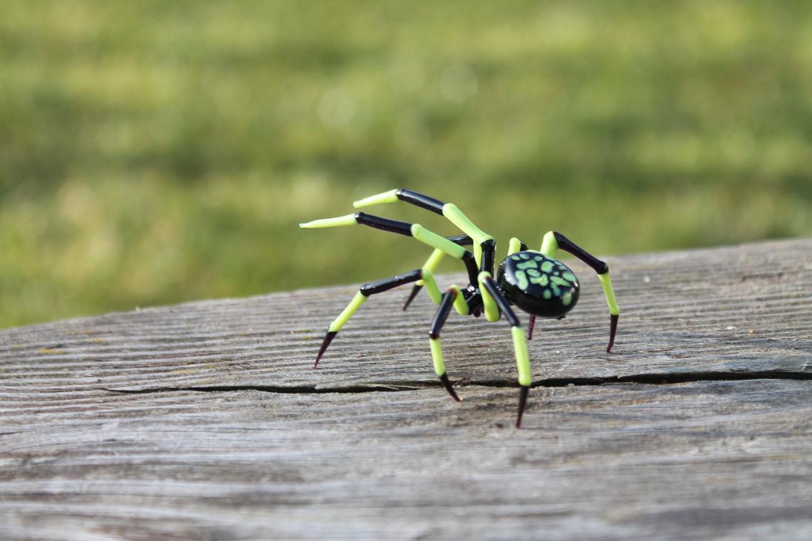 Green And Black Murano Glass Spider – Handmade Figurine