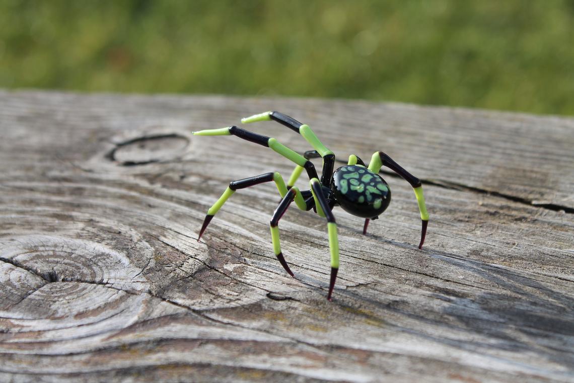 Green And Black Murano Glass Spider – Handmade Figurine