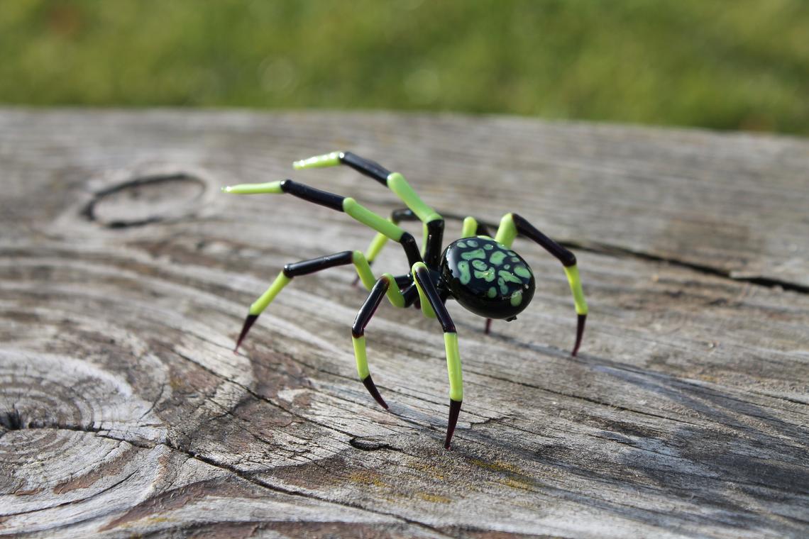 Green And Black Murano Glass Spider – Handmade Figurine