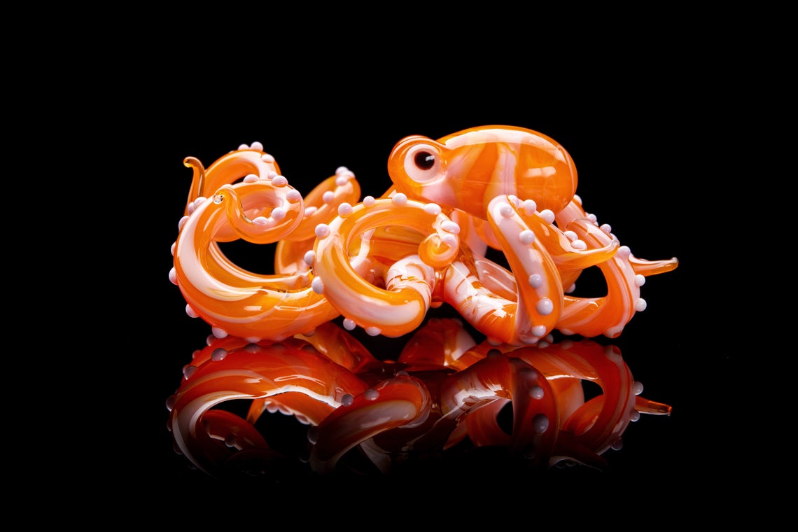 Orange-Pink Blown Glass Octopus glass figurine Octopus Glass Ocean Octopus Kraken Glass Octopus Figurine