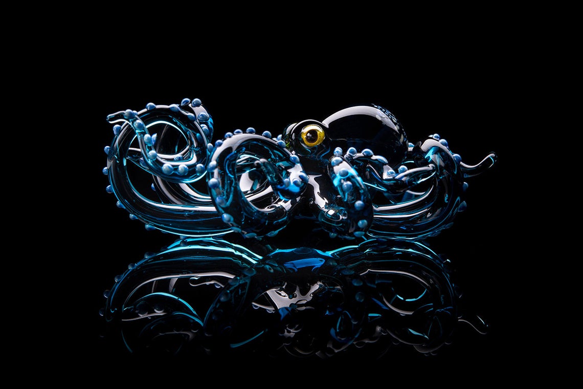Handmade Dark Blue Glass Octopus Figurine With Tentacle Details 4.5cm