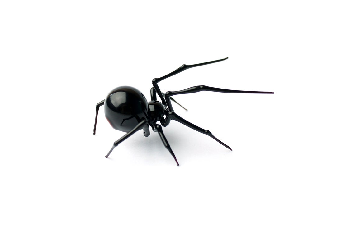 Glass black Widow Figurine, Blown Glass Spider sculpture