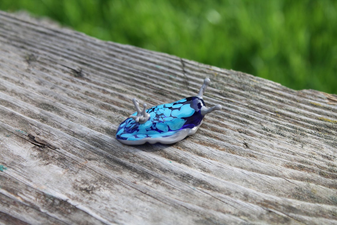 Aqua And Gray Glass Sea Slug Sculpture – Lampwork Ocean Miniature