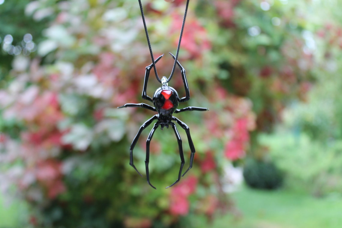 Purple Green Glass Spider Pendant – Art Glass Statement Necklace