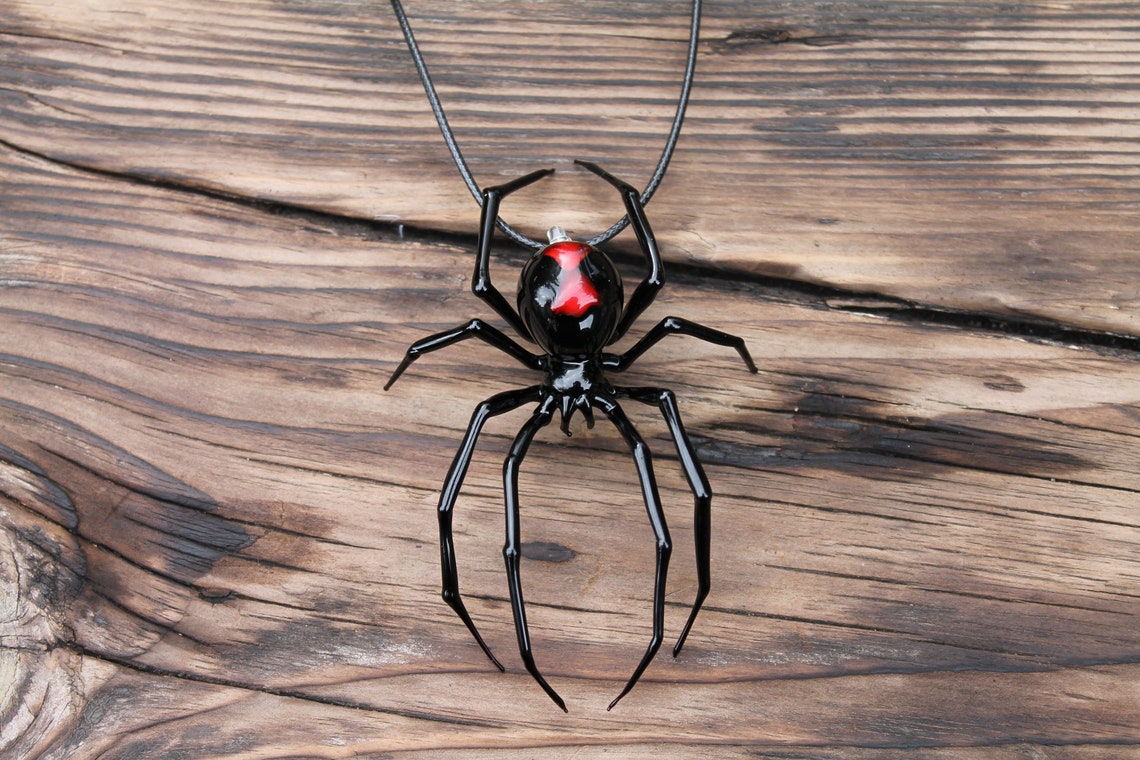 Purple Green Glass Spider Pendant – Art Glass Statement Necklace
