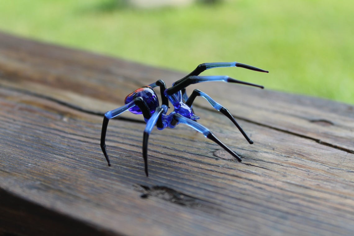 Deep Blue Glass Spider Sculpture – Handmade Murano Style Gift