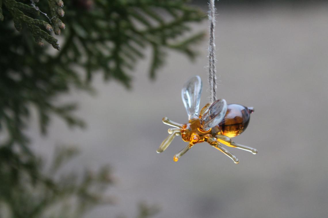 Glass Bee Pendant Collectible Figurine honey bee , Animals Glass, Art Glass, Blown Glass, glass sculpture for sale, Glass Art