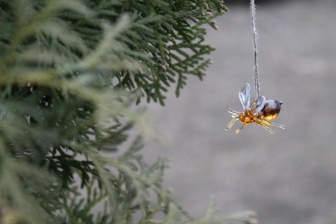 Glass Bee Pendant Collectible Figurine honey bee , Animals Glass, Art Glass, Blown Glass, glass sculpture for sale, Glass Art