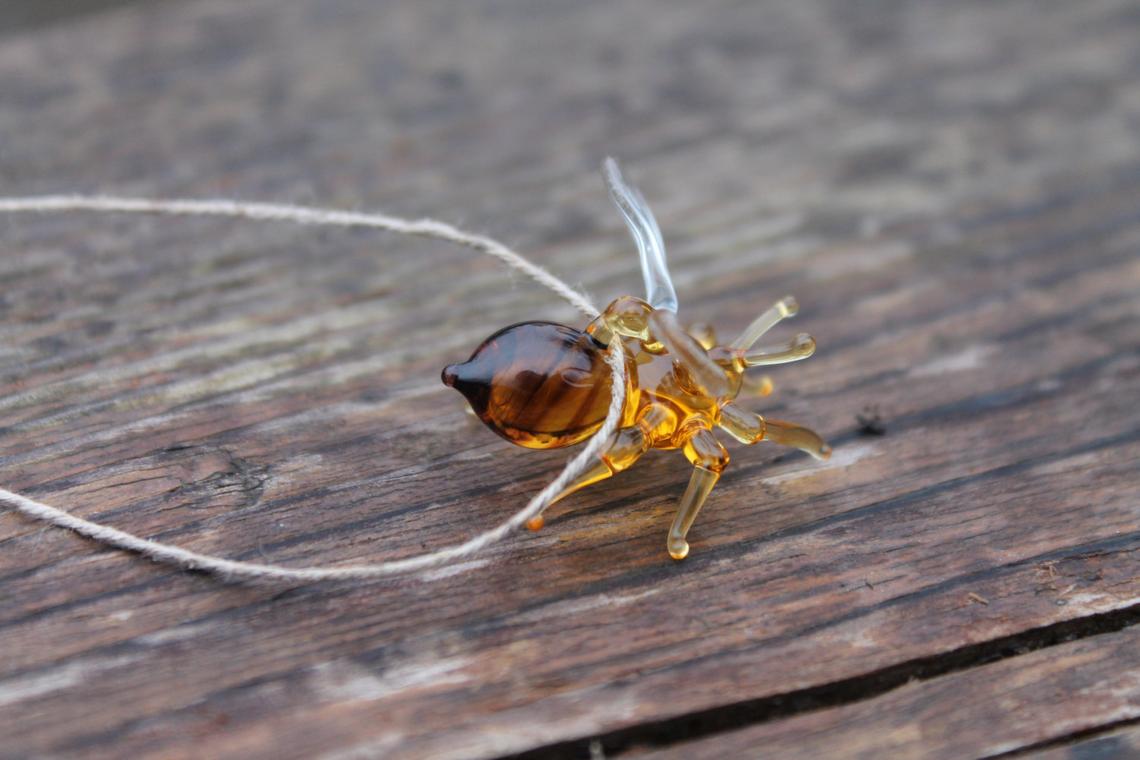 Glass Bee Pendant Collectible Figurine honey bee , Animals Glass, Art Glass, Blown Glass, glass sculpture for sale, Glass Art