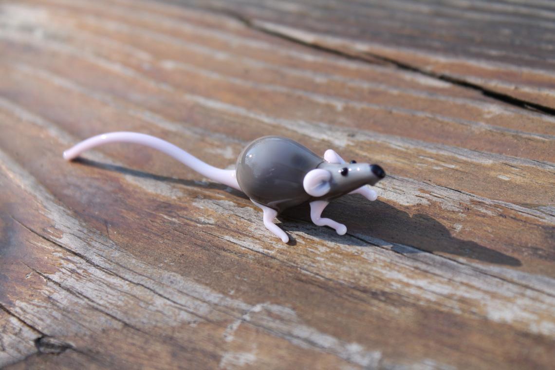 Black And Pink Glass Rat Figurine – Lampwork Miniature Animal Gift