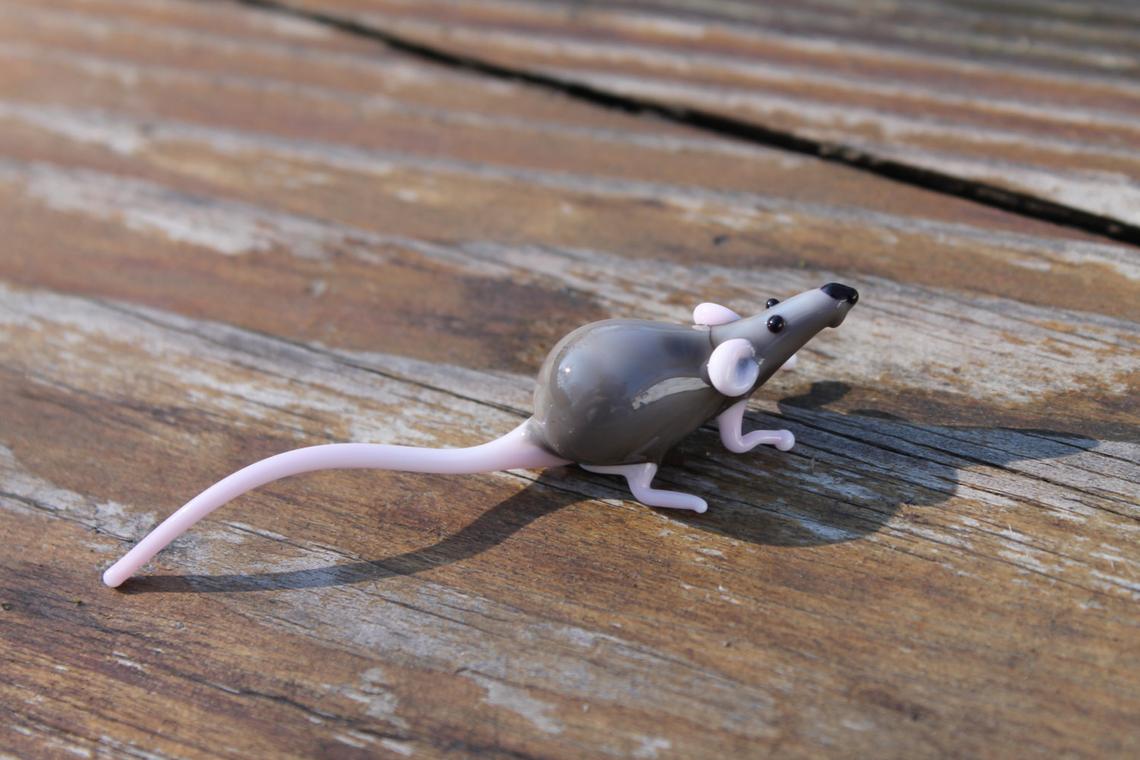 Black And Pink Glass Rat Figurine – Lampwork Miniature Animal Gift