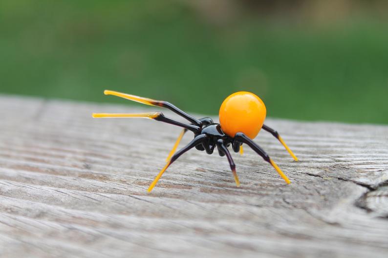 Spider Figurine Blown Glass Spider Glass Spider Miniature Glass Spider Collection Animal Glass Figurine Art Glass Spider