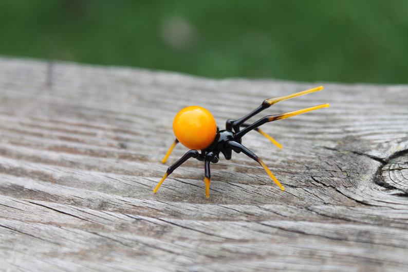 Spider Figurine Blown Glass Spider Glass Spider Miniature Glass Spider Collection Animal Glass Figurine Art Glass Spider