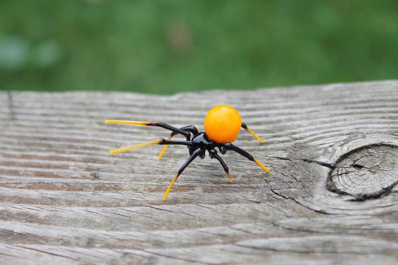 Spider Figurine Blown Glass Spider Glass Spider Miniature Glass Spider Collection Animal Glass Figurine Art Glass Spider