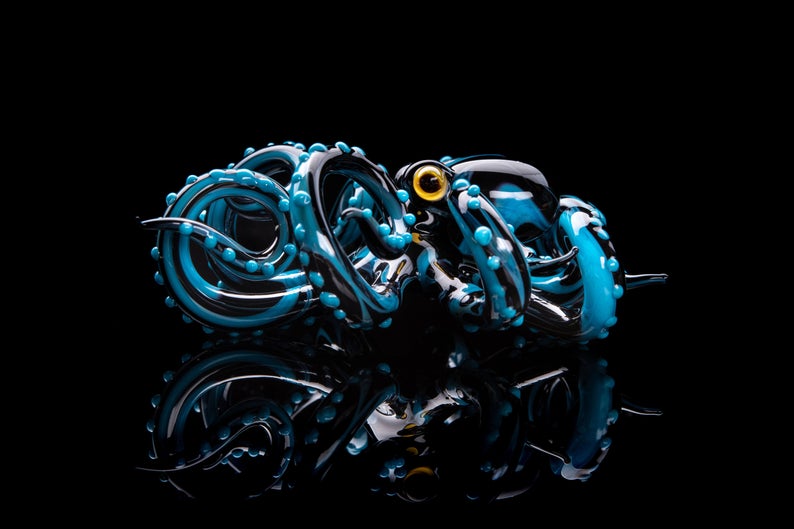 Unique Black And Blue Glass Octopus Figurine Handmade Art 4.5cm