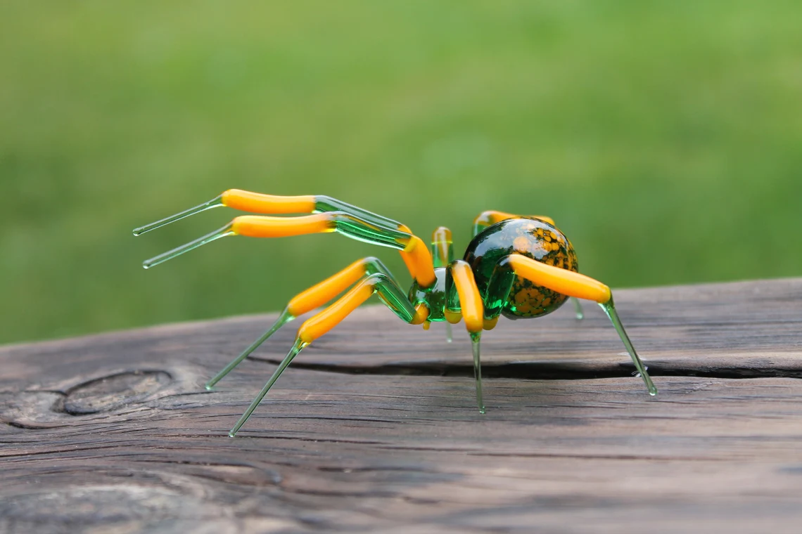 Vibrant Green And Yellow Glass Spider Figurine, 2.5-Inch Lampwork