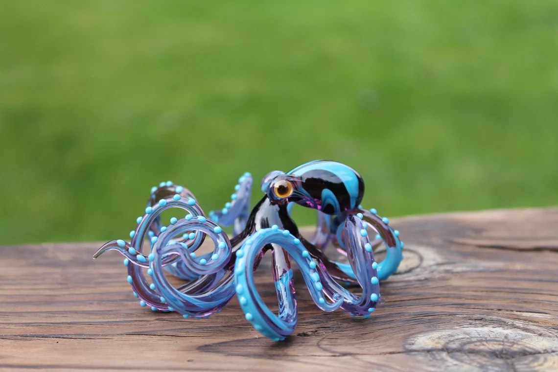 The Purple turquoise Kracken Collectible Wearable Boro Glass OctopusArt Glass Octopus Figurine - Blue Purple Tentacles