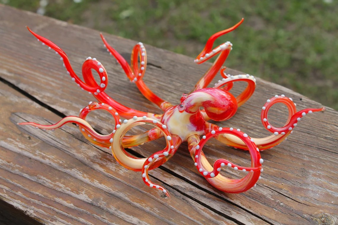 Large Red Glass Octopus Figurine With Twisting Tentacles 7.3 Inches