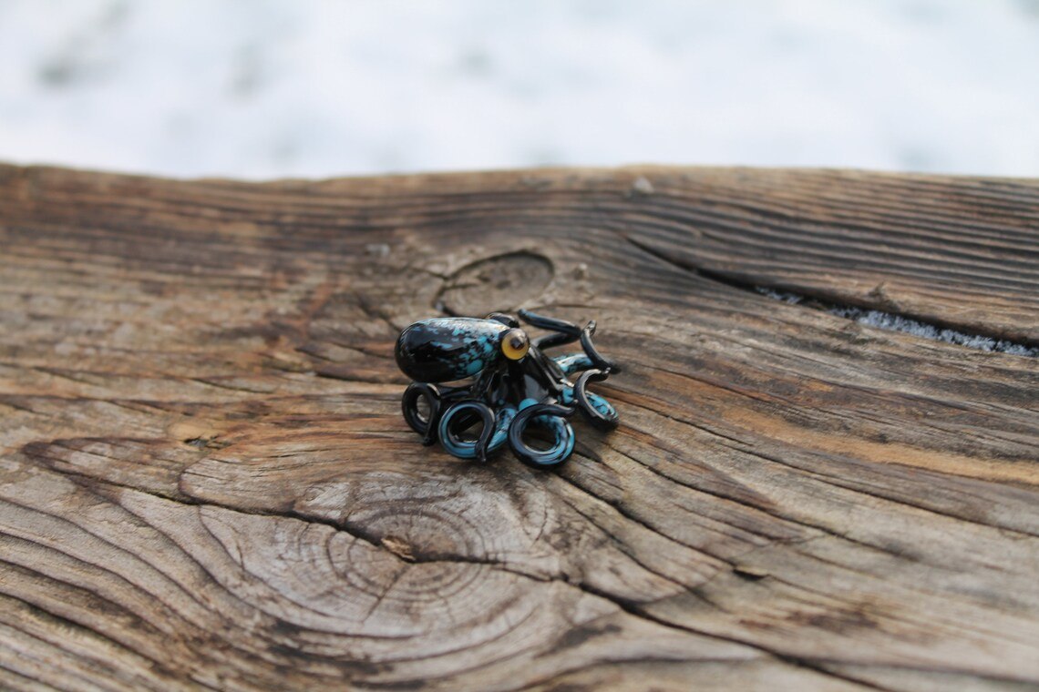 Handmade Black And Blue Glass Octopus Figurine - Miniature Sea Art