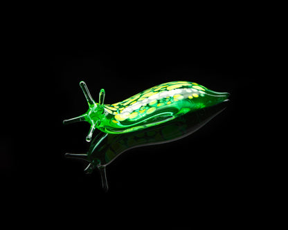 Uranium Glass Slug Figurine – Glowing UV Reactive Green Lampwork Snail | Handmade Borosilicate Art Collectible