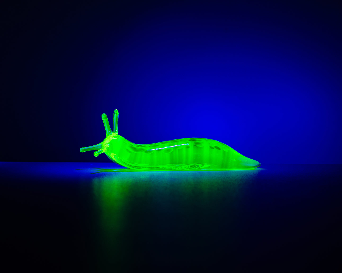 Uranium Glass Slug Figurine – Glowing UV Reactive Green Lampwork Snail | Handmade Borosilicate Art Collectible