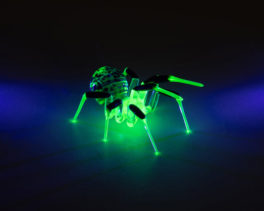 Uranium Glass Spider Figurine – Handmade Lampwork UV Reactive Sculpture