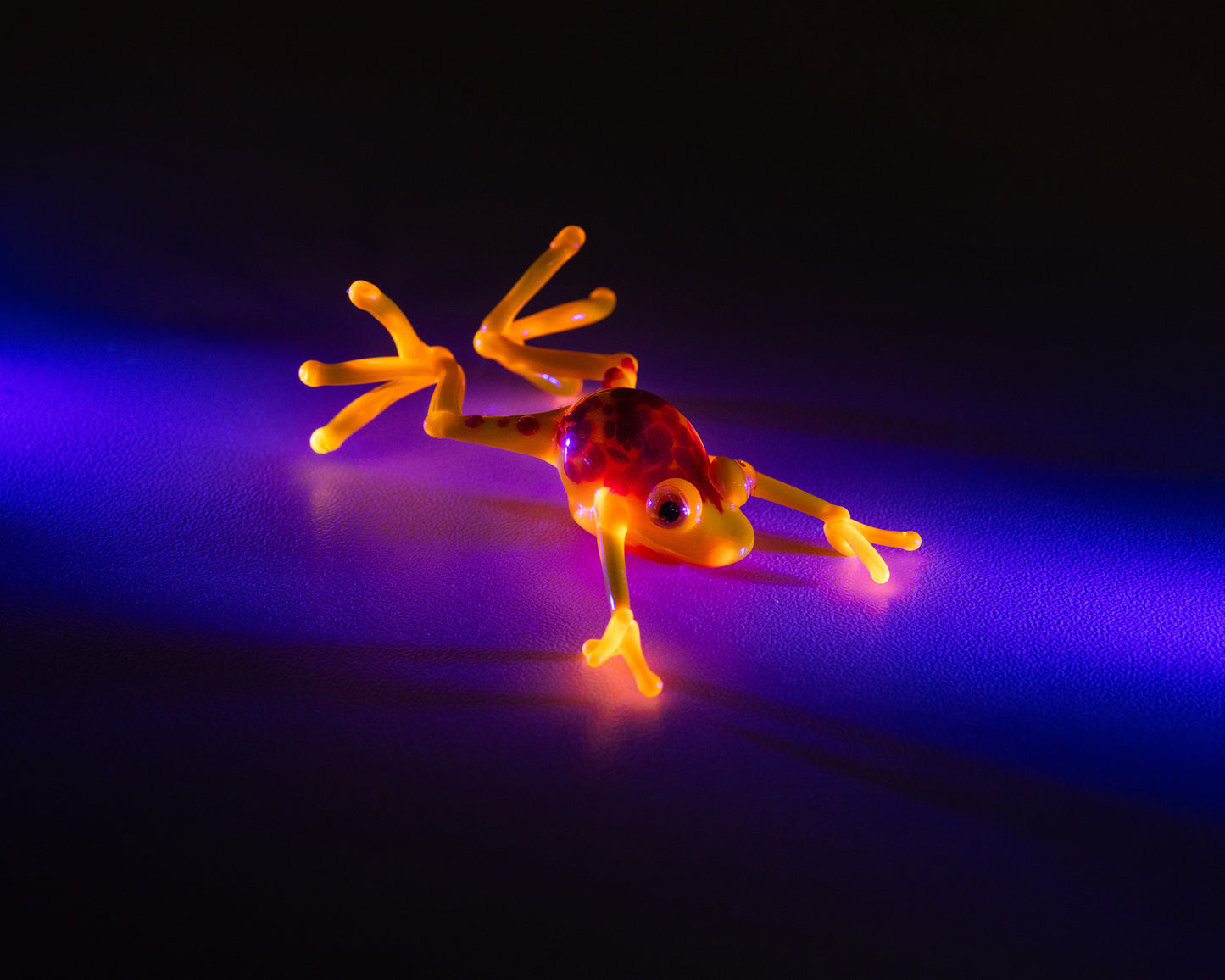 Handmade Uranium Glass Frog Figurine – UV Reactive Sculpture