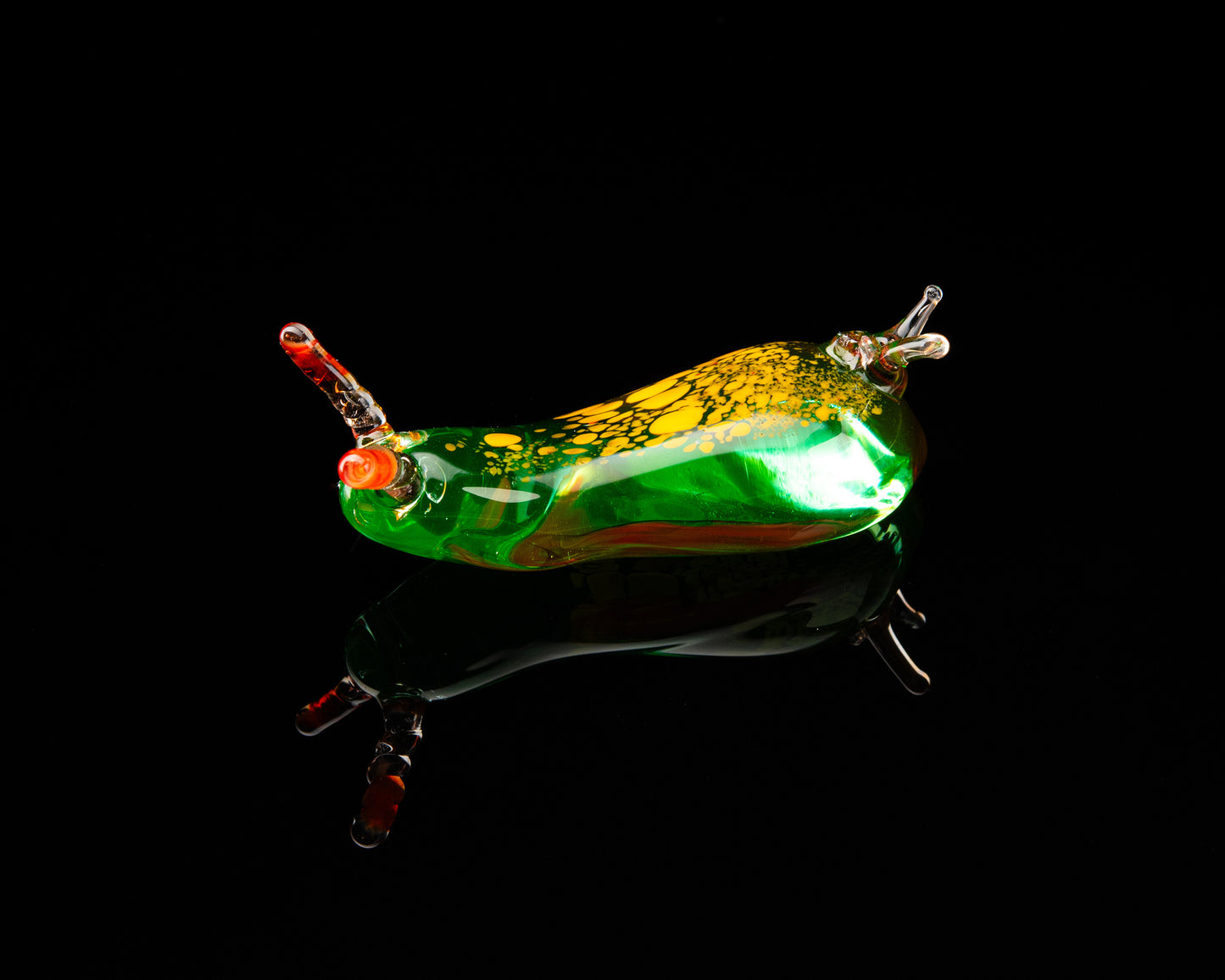 Nudibranch Uranium Glass Slug Figurine – Handblown Lampwork Miniature, UV Reactive Collectible