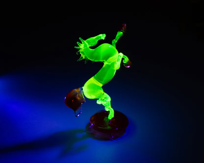 Glowing Glass Horse Figurine – Handmade Uranium Glass Animal, UV Reactive Collectible Art Sculpture