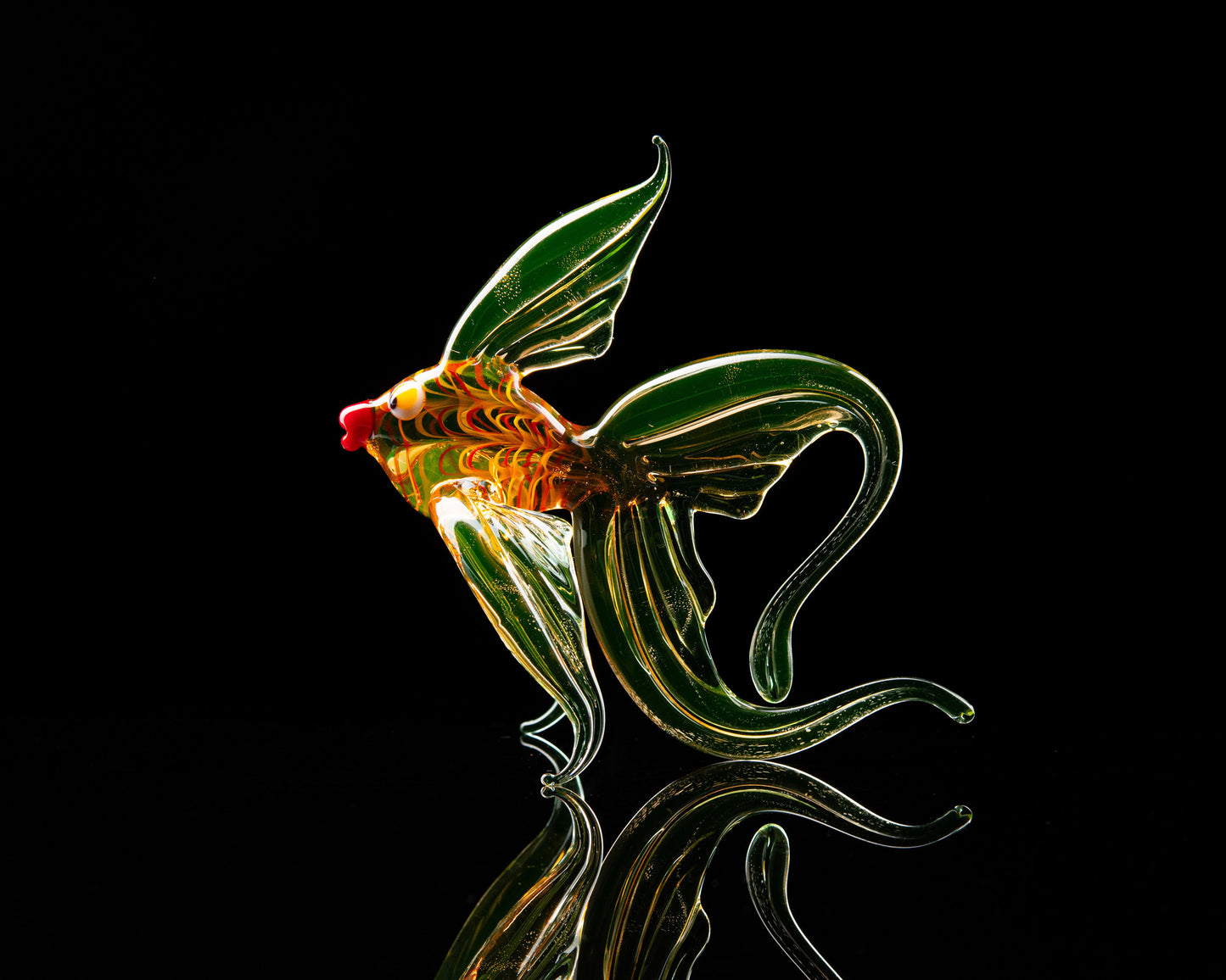 Handmade Uranium Glass Fish – Glowing Lampwork Figurine, UV Light Reactive Ocean Collectible