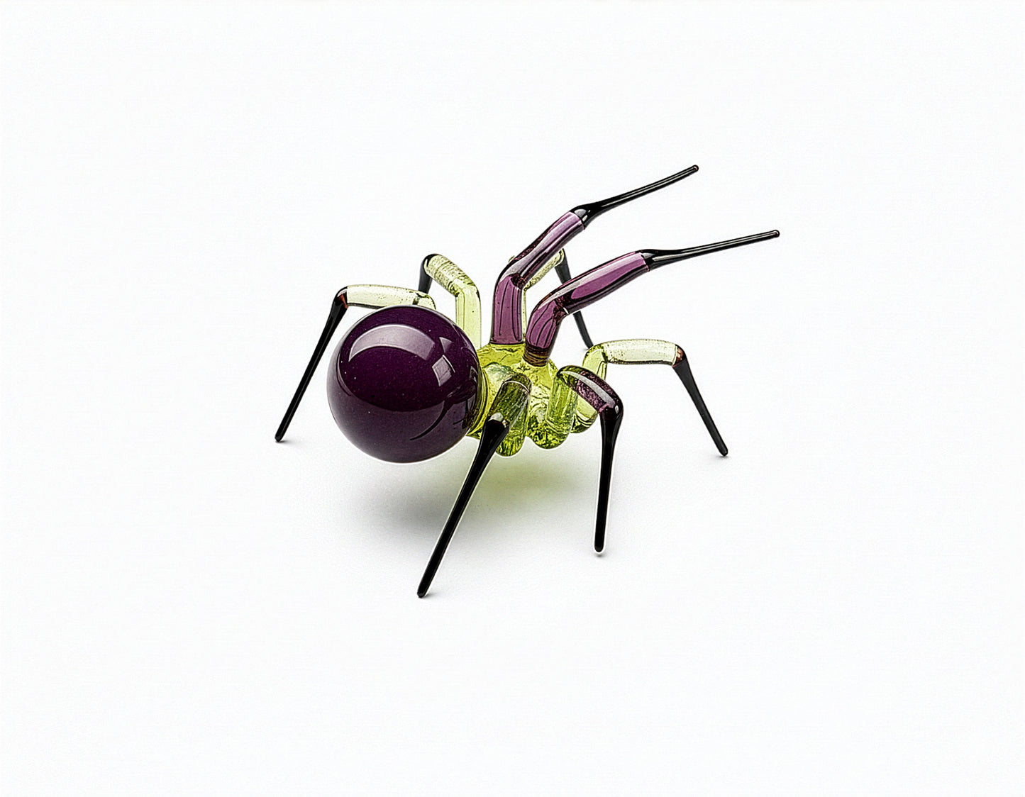 Purple Green Black Uranium Glass Spider Figurine – Miniature Insect – Sci-Fi Glow in the Dark Sculpture – Handmade Lampwork