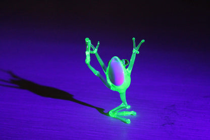 Uranium Glass Frog Hand-Blown Collectible Figurine Blown Uranium Vaseline Glass Figurine Frog necklace Glass UV Miniature
