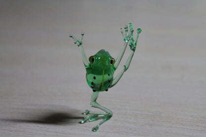 Uranium Glass Frog Hand-Blown Collectible Figurine Blown Uranium Vaseline Glass Figurine Frog necklace Glass UV Miniature
