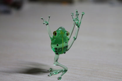 Uranium Glass Frog Hand-Blown Collectible Figurine Blown Uranium Vaseline Glass Figurine Frog necklace Glass UV Miniature
