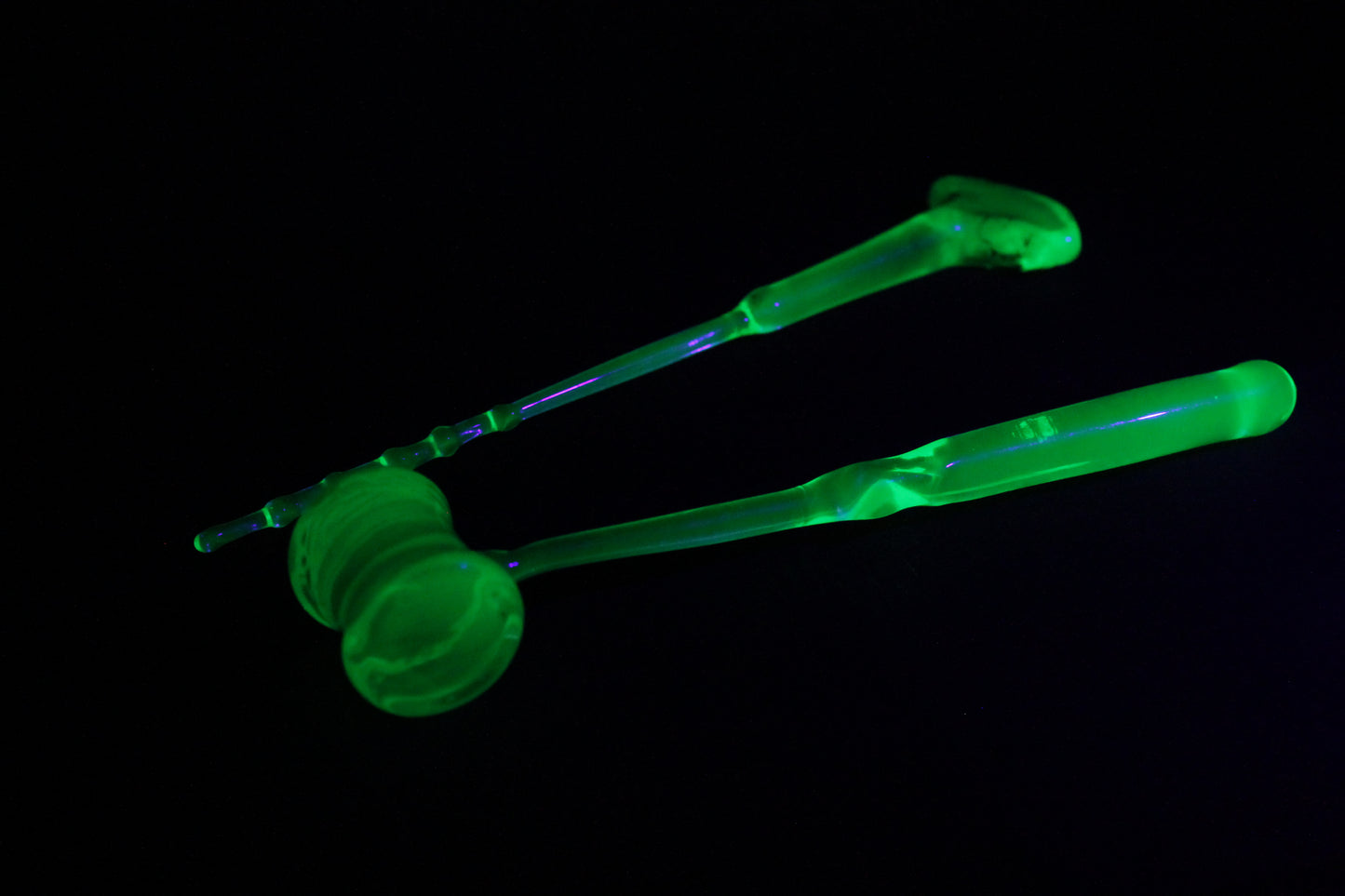 Uranium Glass Lobotomy Tool Set – Glowing Horror Art, Dark Medical Glass Sculpture, UV Reactive Creepy Decor for Curio Cabinet
