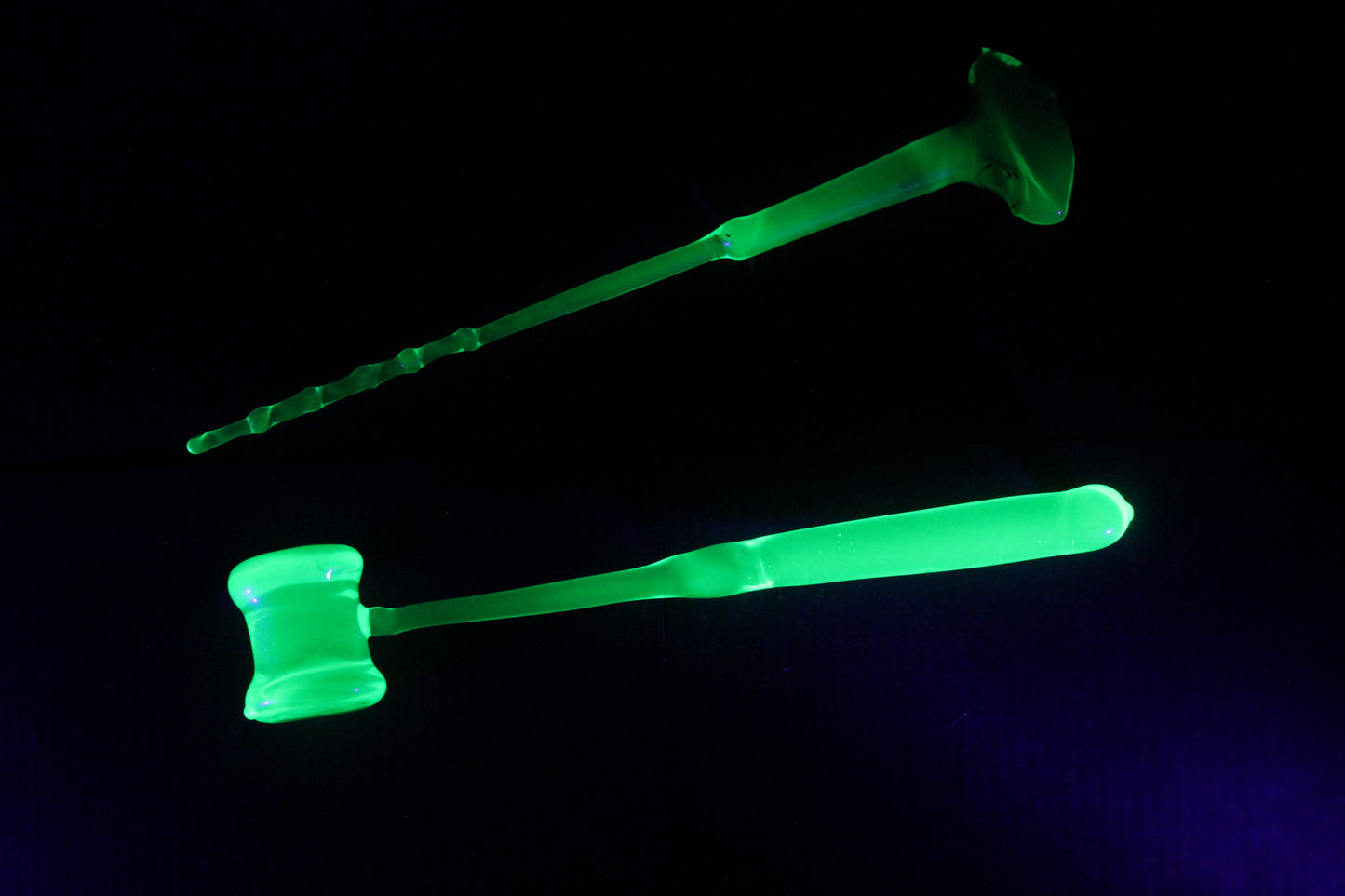 Uranium Glass Lobotomy Tool Set – Glowing Horror Art, Dark Medical Glass Sculpture, UV Reactive Creepy Decor for Curio Cabinet