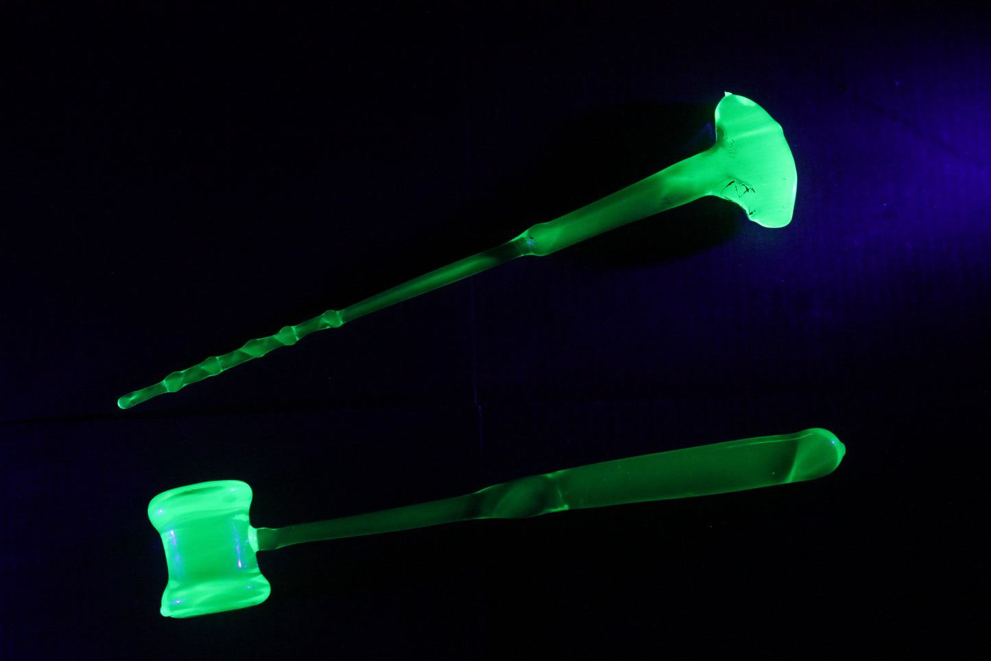 Uranium Glass Lobotomy Tool Set – Glowing Horror Art, Dark Medical Glass Sculpture, UV Reactive Creepy Decor for Curio Cabinet