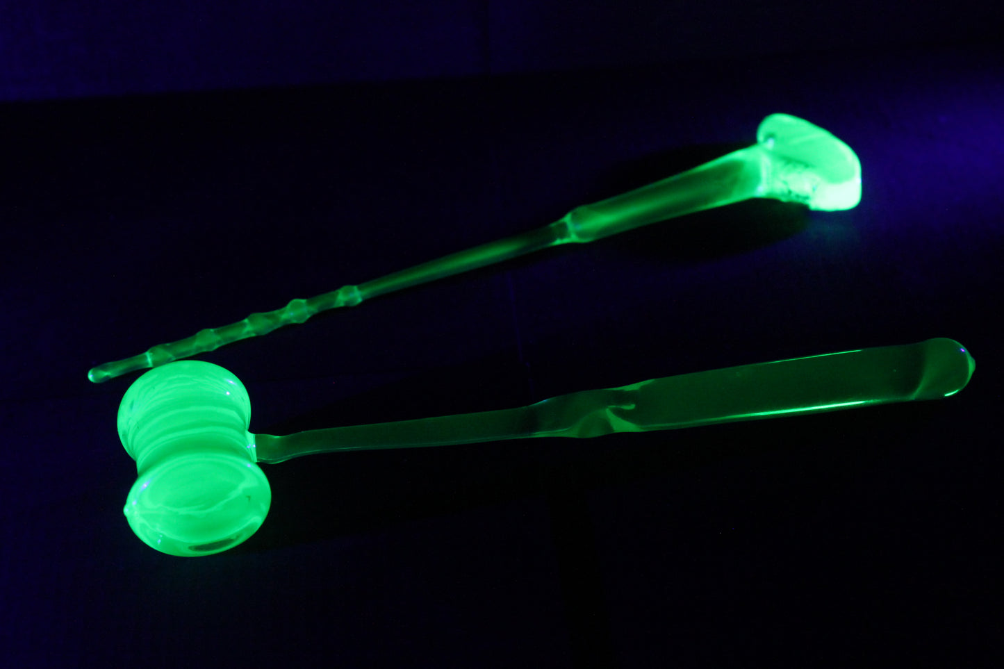 Uranium Glass Lobotomy Tool Set – Glowing Horror Art, Dark Medical Glass Sculpture, UV Reactive Creepy Decor for Curio Cabinet