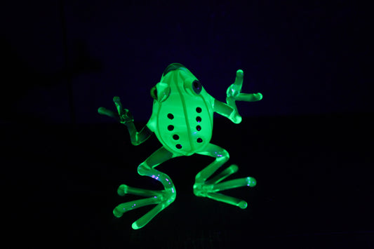 Green Uranium Glass Frog Hand-Blown Collectible Figurine Blown Uranium Vaseline Glass Figurine Frog necklace Glass UV Miniature Glass Frog